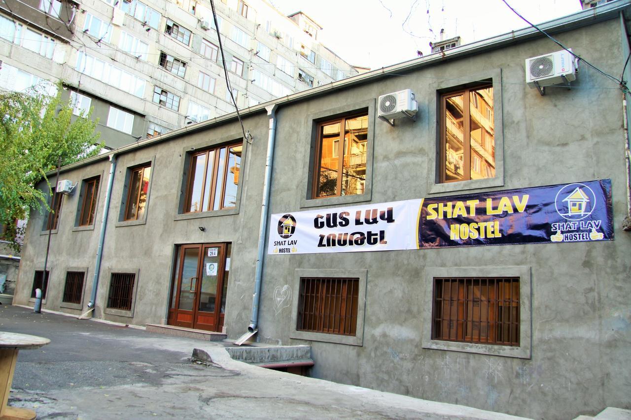 Shat Lav Hostel Γιερεβάν Εξωτερικό φωτογραφία