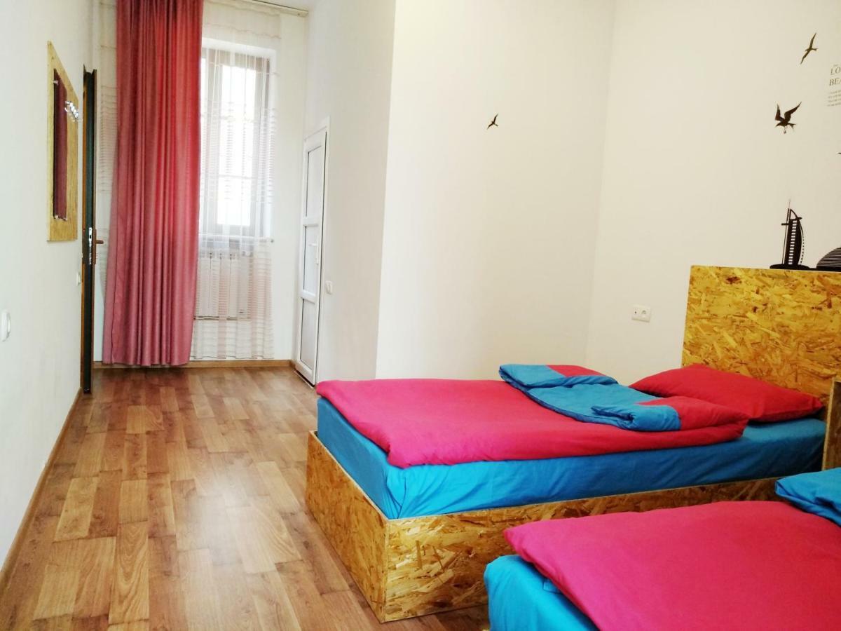 Shat Lav Hostel Γιερεβάν Εξωτερικό φωτογραφία
