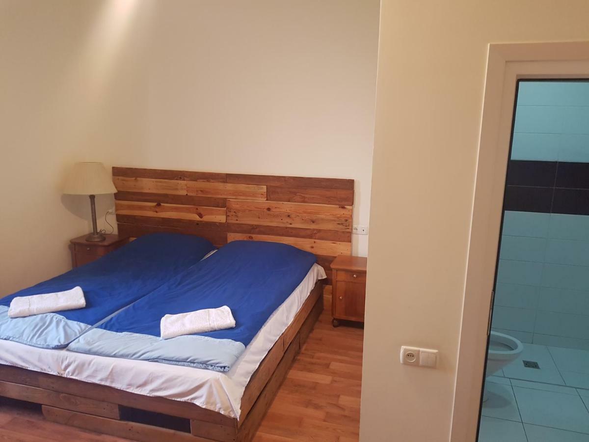 Shat Lav Hostel Γιερεβάν Εξωτερικό φωτογραφία